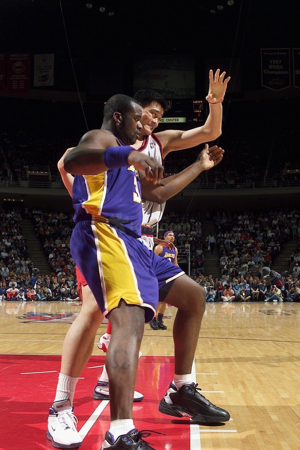 低平球扫到 低平球扫到